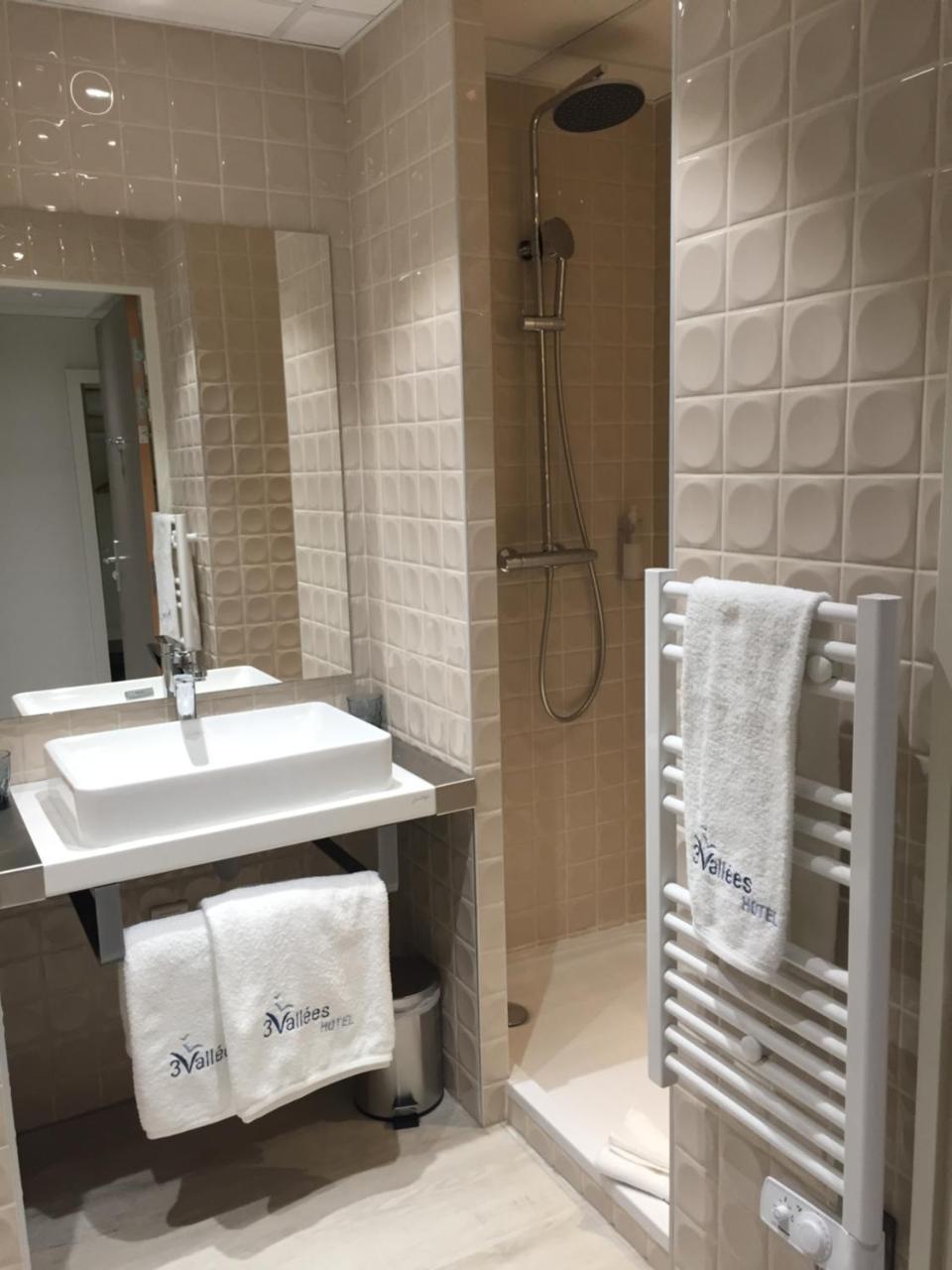 Hotel Les 3 Vallees Саран Екстер'єр фото